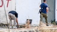 ΑΝΔΡΑΣ ΤΡΑΥΜΑΤΙΣΤΗΚΕ ΣΤΟ ΚΕΦΑΛΙ ΑΠΟ ΣΦΑΙΡΑ ΚΑΤΑ ΤΗ ΔΙΑΡΚΕΙΑ ΑΣΤΥΝΟΜΙΚΗΣ ΚΑΤΑΔΙΩΞΗΣ ΣΤΟ ΑΡΓΟΣ ΑΡΝΟΥΜΕΝΟΣ ΝΑ ΣΤΑΜΑΤΙΣΕΙ ΣΕ ΕΛΕΓΧΟ  (ΒΑΣΙΛΗΣ ΠΑΠΑΔΟΠΟΥΛΟΣ / EUROKINISSI)
