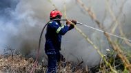 [388666] ΕΚΡΗΞΗ ΚΑΙ ΠΥΡΚΑΓΙΑ ΣΕ ΕΡΓΟΣΤΑΣΙΟ ΣΤΑ ΕΞΑΜΙΛΙΑ ΚΟΡΙΝΘΙΑΣ  (ΒΑΣΙΛΗΣ ΨΩΜΑΣ/EUROKINISSI)