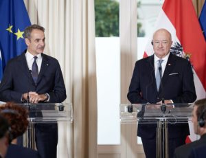 mitsotakis-01