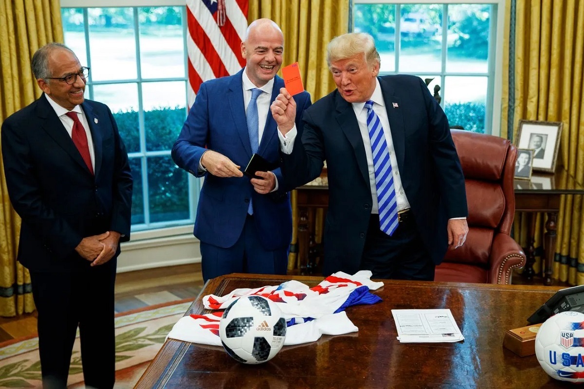trump-infantino-1320×880