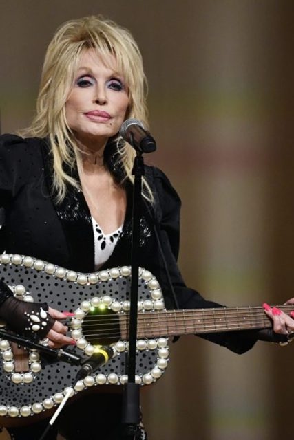 dollyParton