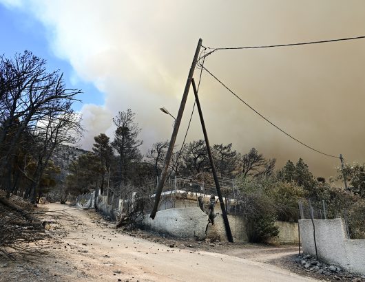 [388802] ΕΙΚΟΝΕΣ ΚΑΤΑΣΤΡΟΦΗΣ ΑΠΟ ΤΑ  ΚΑΜΕΝΑ ΣΤΟ ΠΟΡΤΟ ΓΕΡΜΕΝΟ (ΜΙΧΑΛΗΣ ΚΑΡΑΓΙΑΝΝΗΣ / EUROKINISSI)