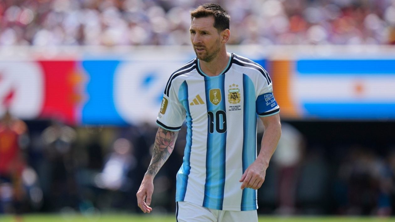 messi_2008_1920-1080_new-1536×864