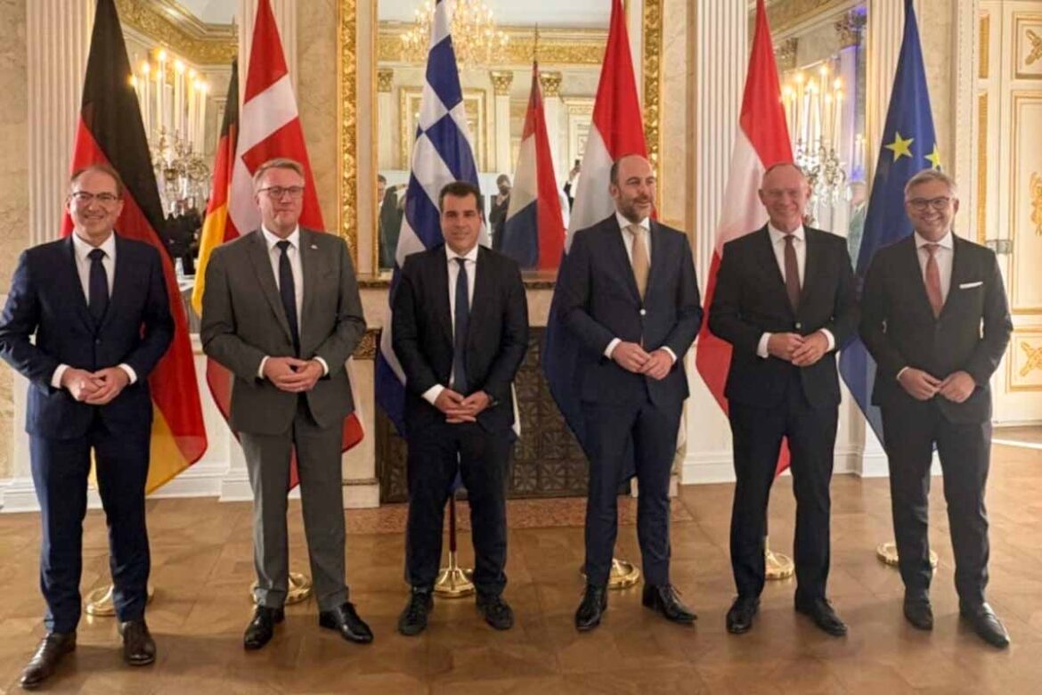 Κυβέρνηση ΝΔ: Διεκδικεί πρωταγωνιστικό ρόλο στα εγκληματικά σχέδια της ΕΕ για σύγχρονα στρατόπεδα συγκέντρωσης ξεριζωμένων στην Αφρική