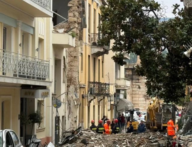 plaka-mak_EKRIXI