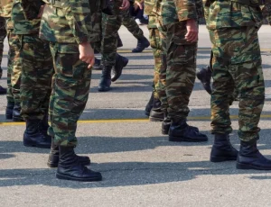 shutterstock_greek_army_soldiers.jpg (1)