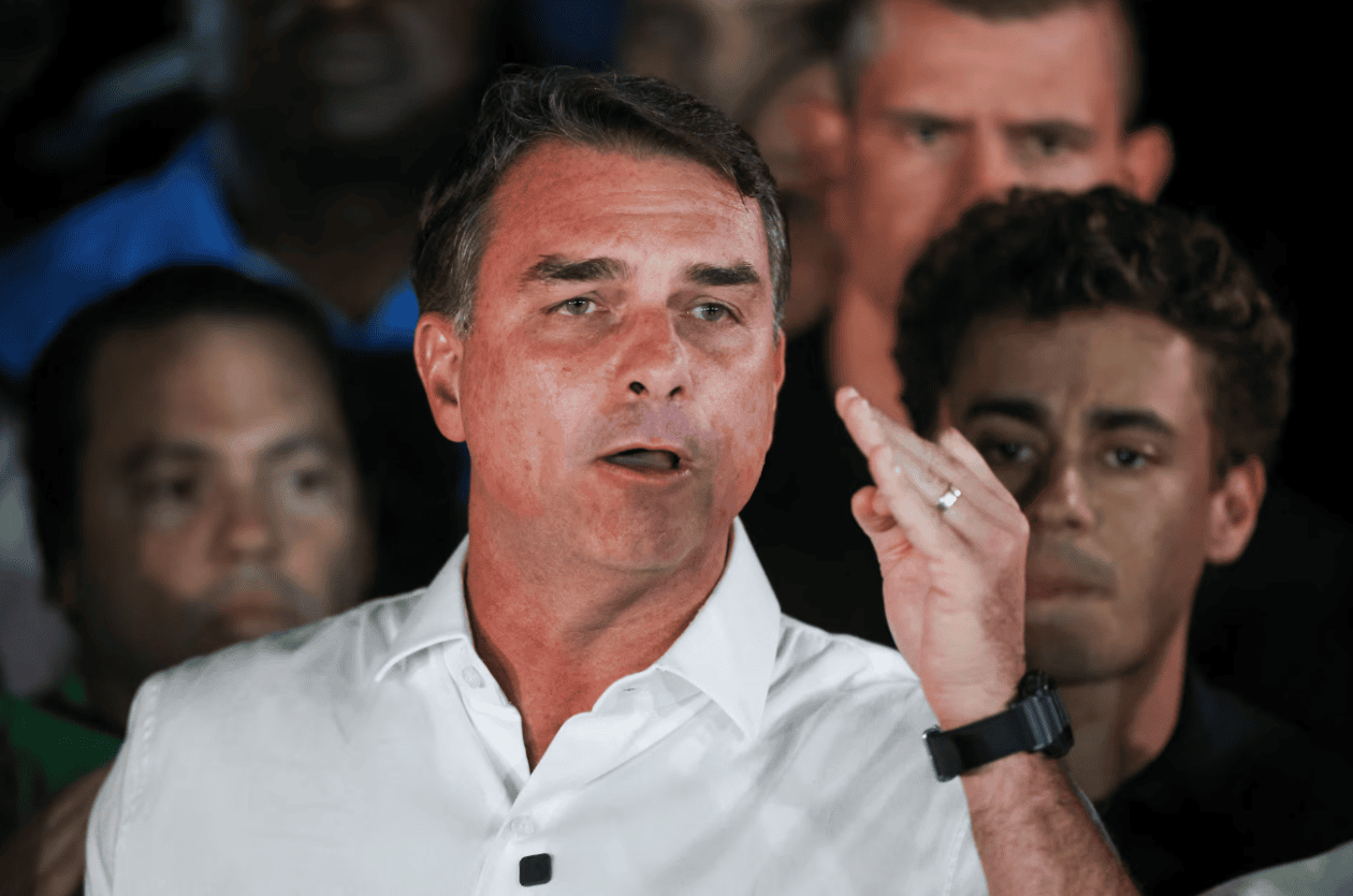 μπολσοναρου φλαβιο